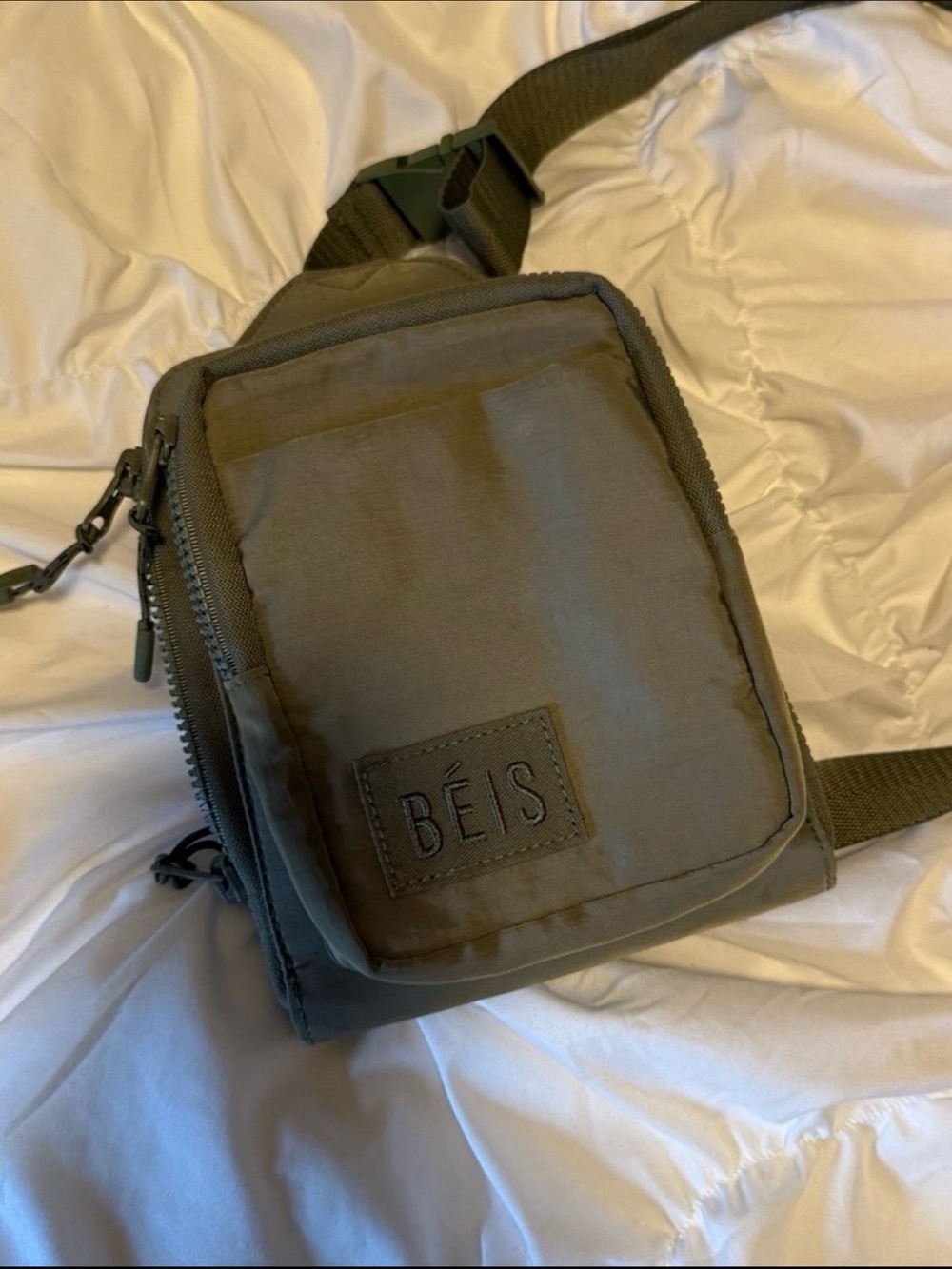BEIS THE SPORT SLING IN OLIVE - Picture 7 of 14